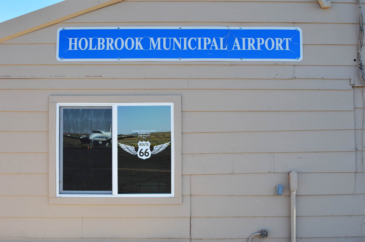 Holbrook Airport
